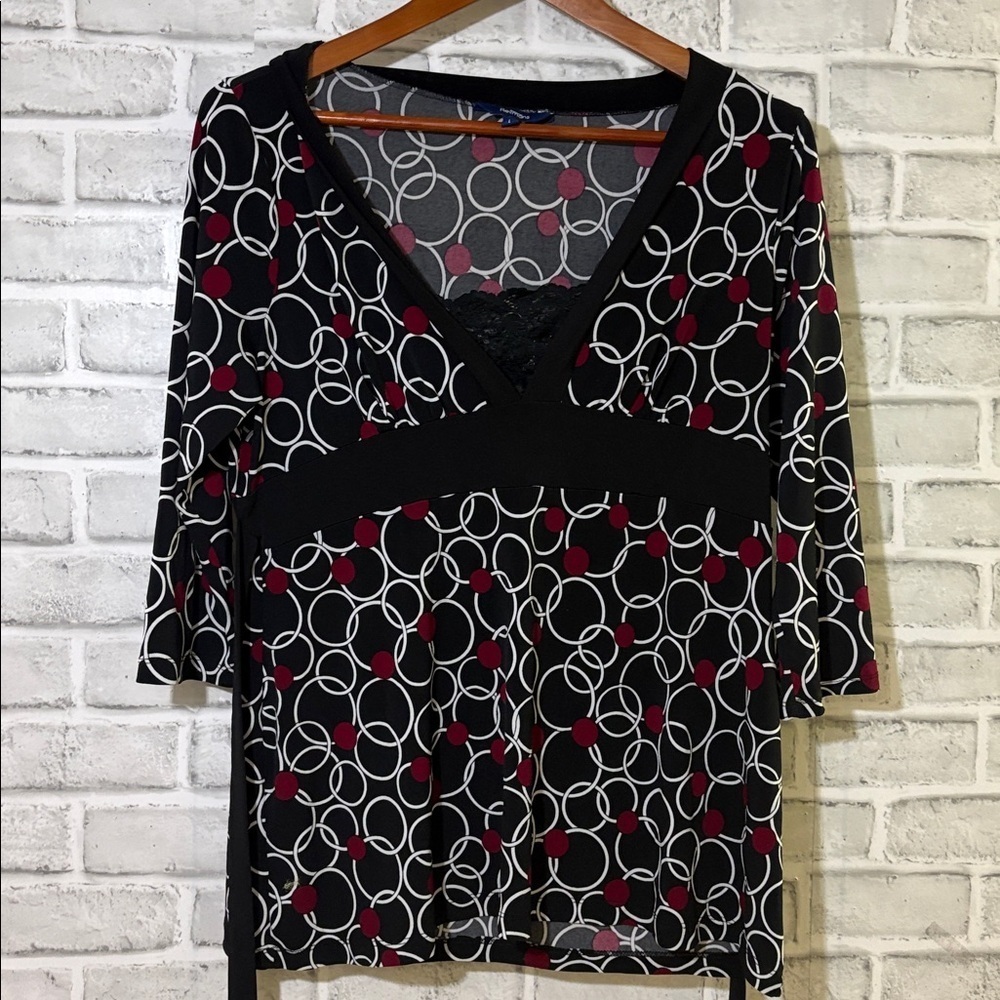 Reitmans women’s blouse size large, lace over cleavage, geometric,  tie in back